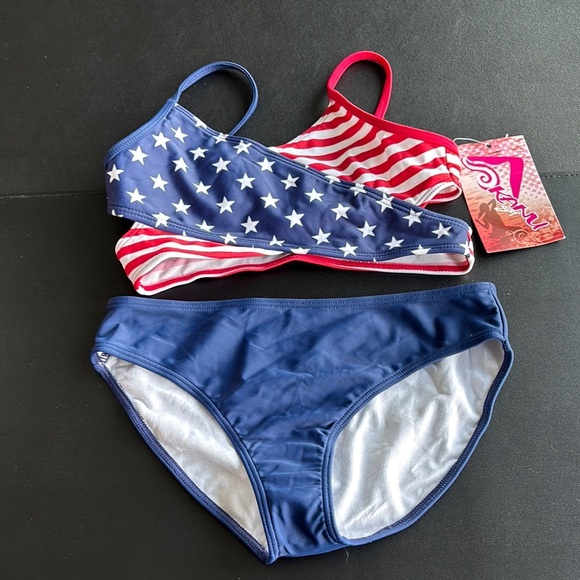 Kanu Surf UPF 50+ America 2 piece bikini, adjustable strap,patriotic.Summer swim - Picture 1 of 7